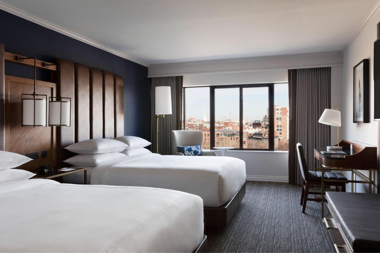 Queen Room 2 Queen Beds City View