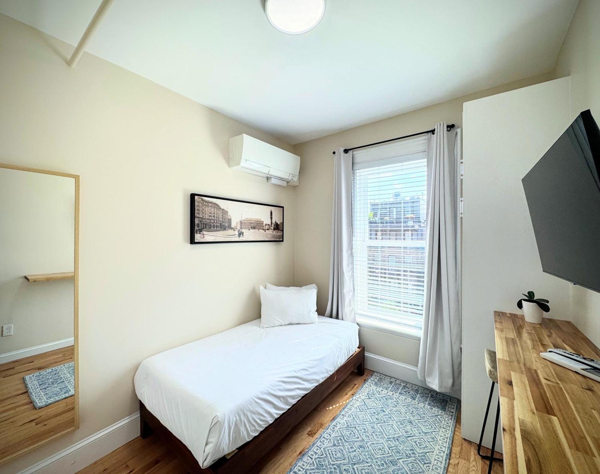 Single Room with Shared Bathroom