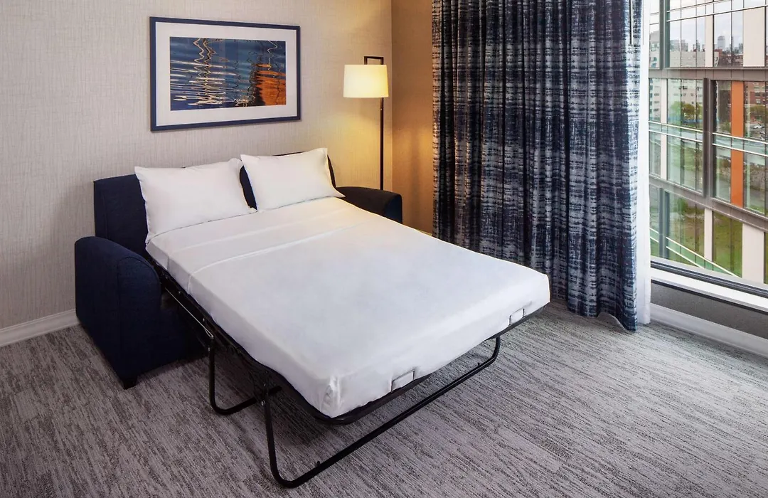 Hampton By Hilton At The Boston Seaport District-1