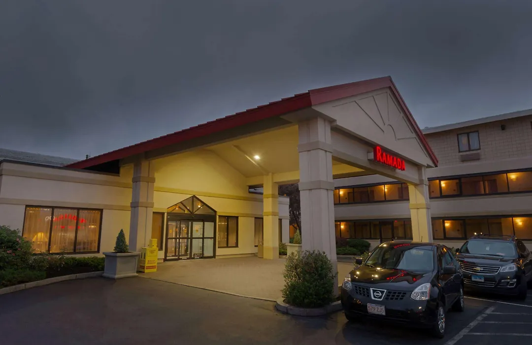 Ramada By Wyndham Boston-1
