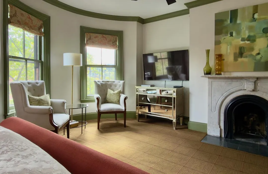 Clarendon Square-1