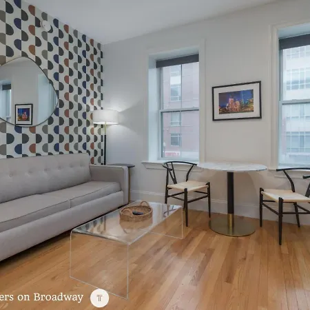 West Broadway Quarters By Thatch-2