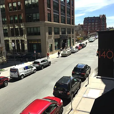 Hotel 140-3